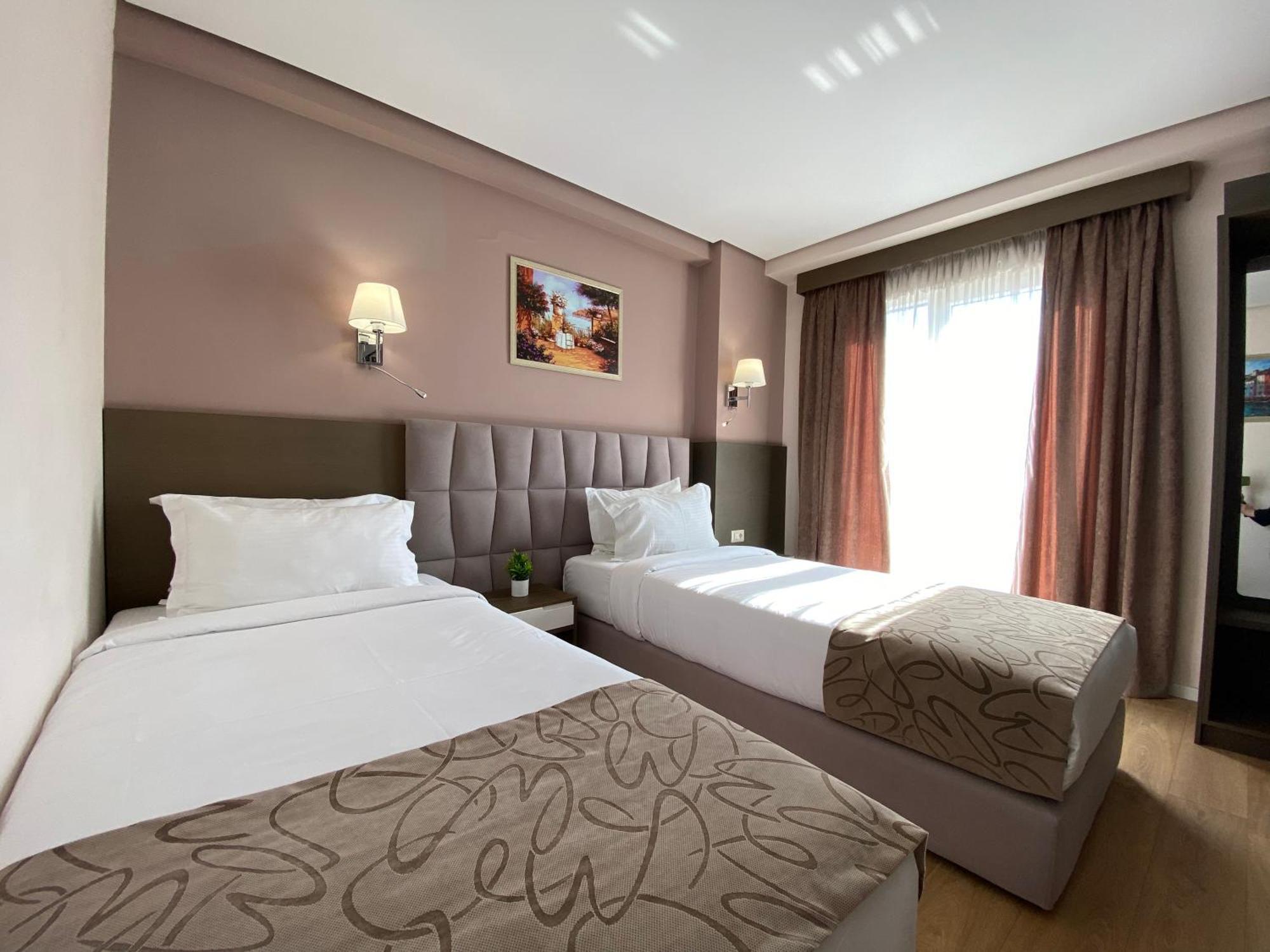 Doanesia Premium Hotel & Spa Τίρανα Εξωτερικό φωτογραφία