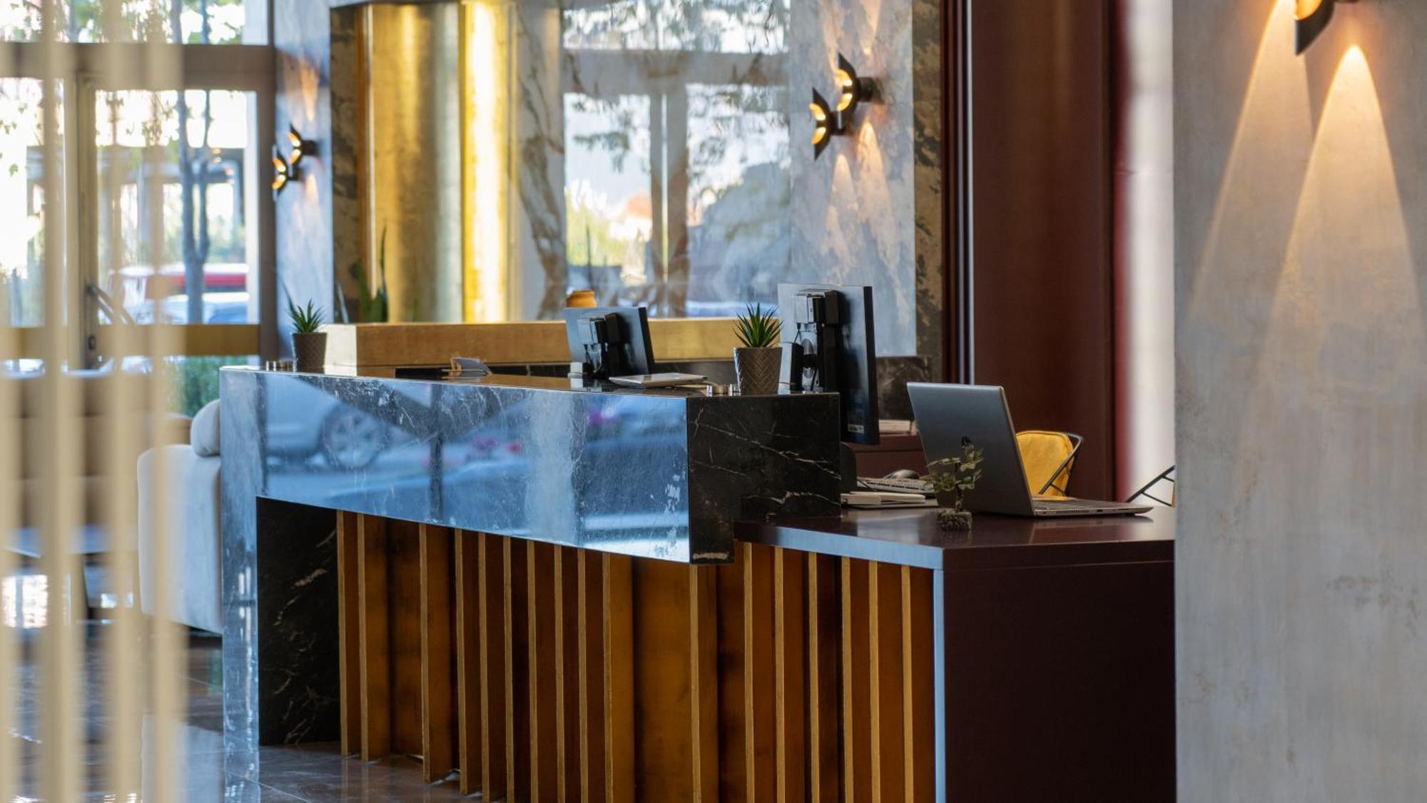 Doanesia Premium Hotel & Spa Τίρανα Εξωτερικό φωτογραφία