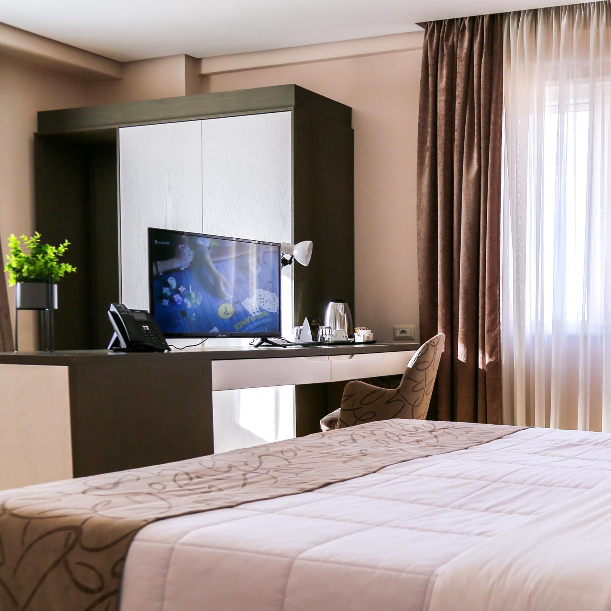 Doanesia Premium Hotel & Spa Τίρανα Εξωτερικό φωτογραφία
